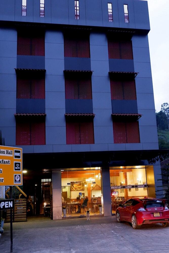 Riverside Inn Hotel
