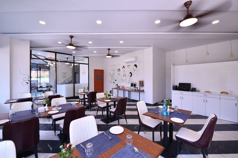 Hotel Apricsu Treeo Lonavala