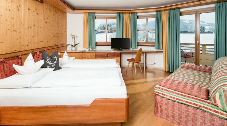 Hotel Astor Apartments
