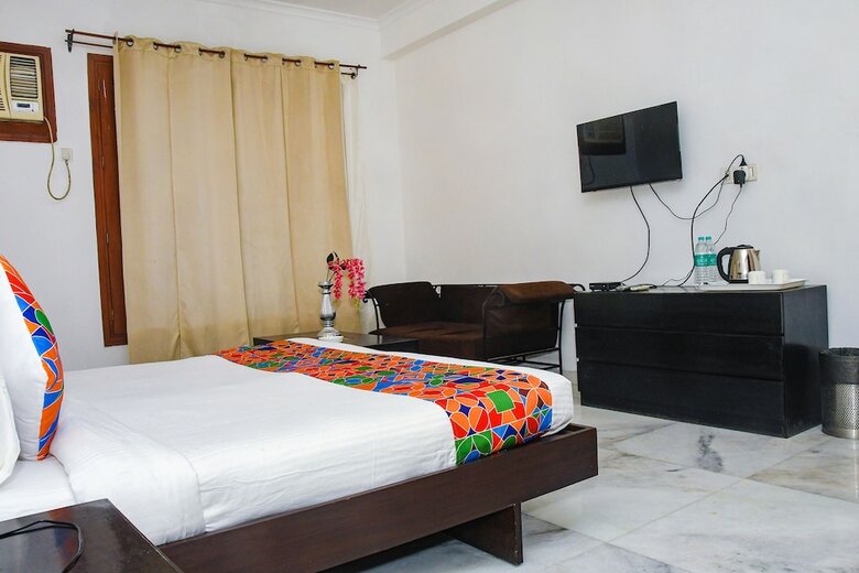 Fabhotel Premium- 10min Walk From Millennium City Centre Gurugram Gurgaon