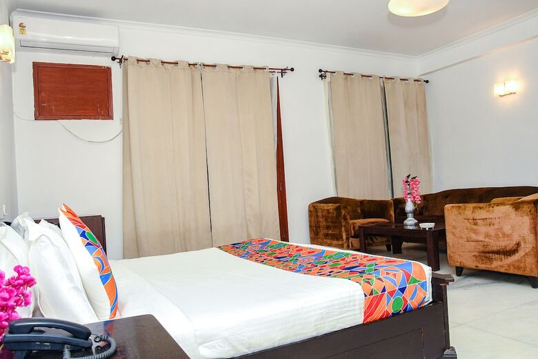 Fabhotel Premium- 10min Walk From Millennium City Centre Gurugram Gurgaon