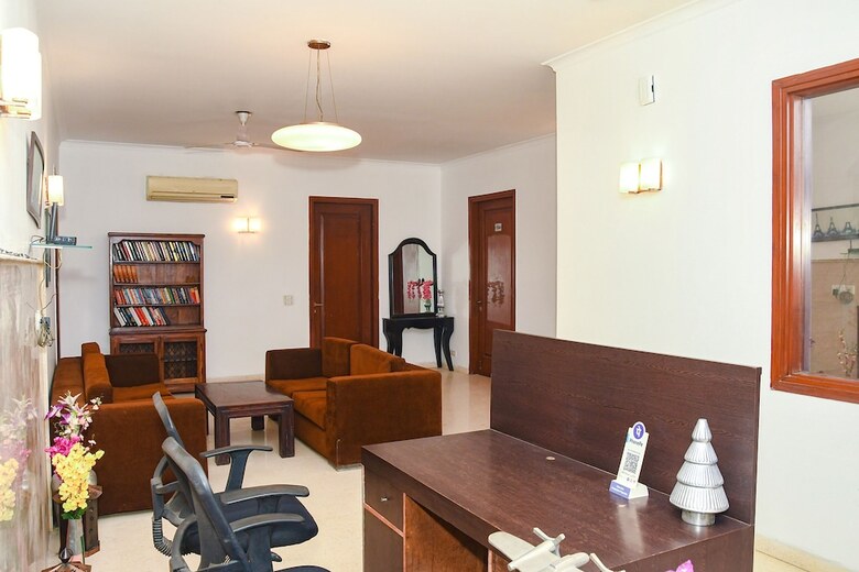 Fabhotel Premium- 10min Walk From Millennium City Centre Gurugram Gurgaon