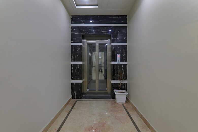 Fabhotel Super 3 Premium - 800m From Kashi Vishwanath Temple