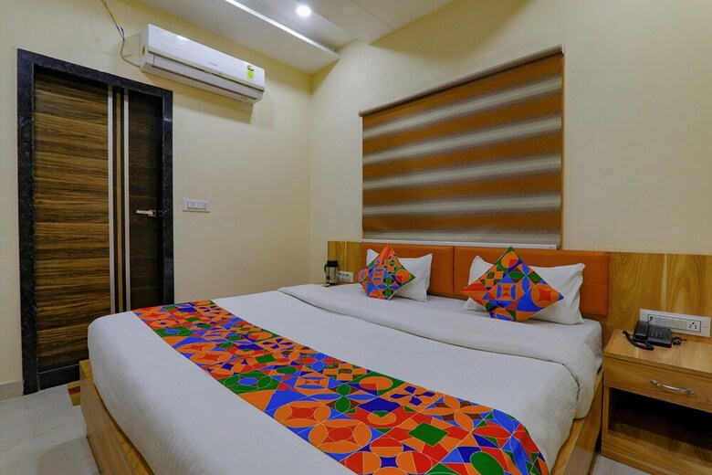 Fabhotel Super 3 Premium - 800m From Kashi Vishwanath Temple