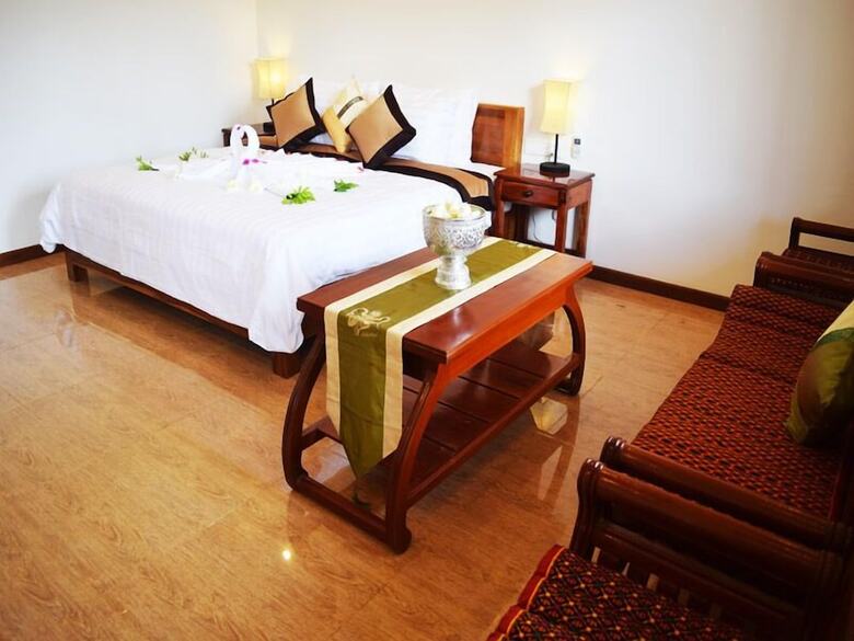 Bed & Breakfast Crystal Hotel