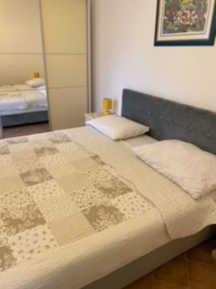 Villa Apartments Babaja