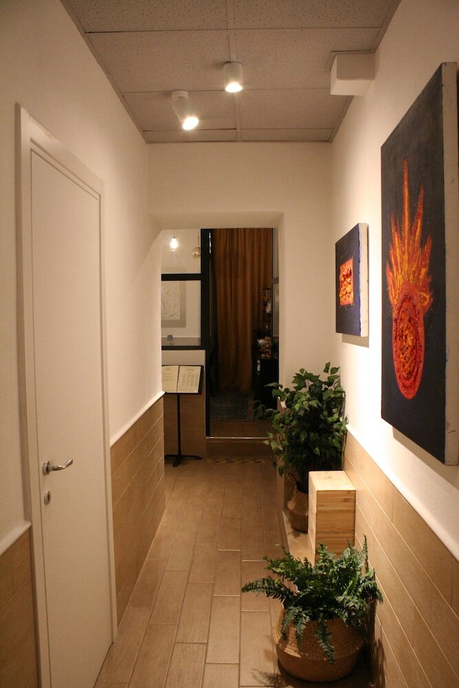 H22 Hotel