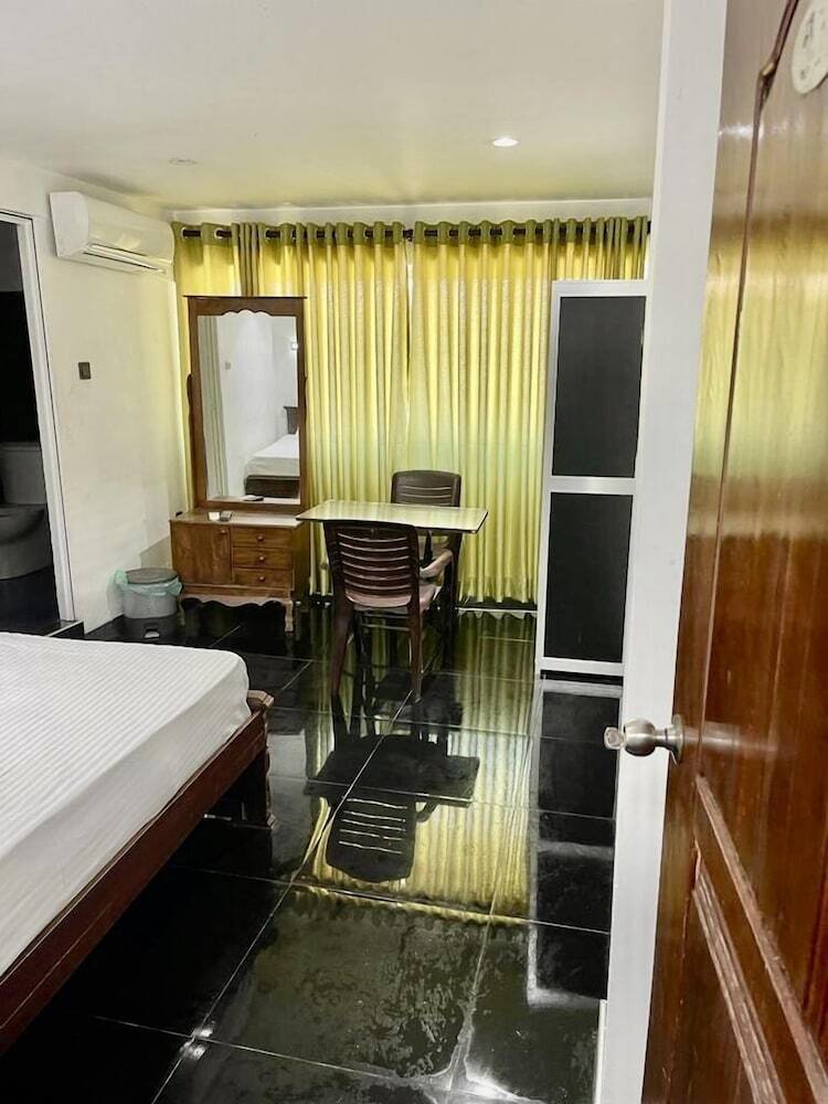 Venus Hotel