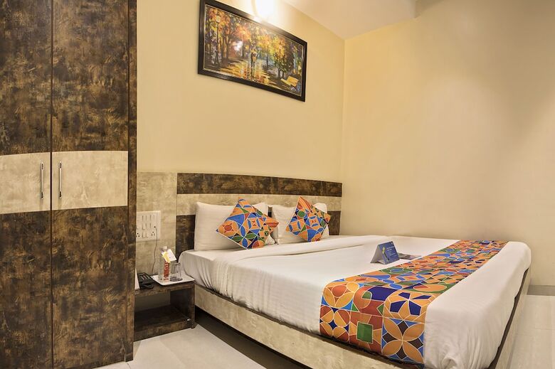 Fabhotel Embassy Grand