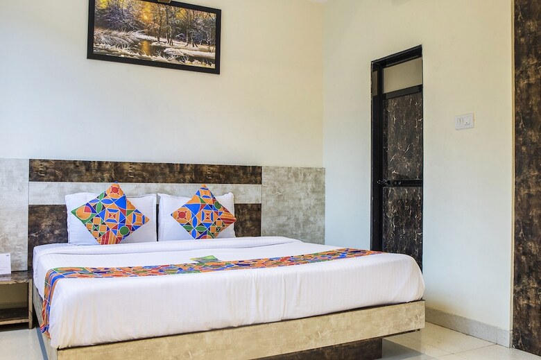 Fabhotel Embassy Grand