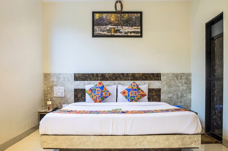 Fabhotel Embassy Grand