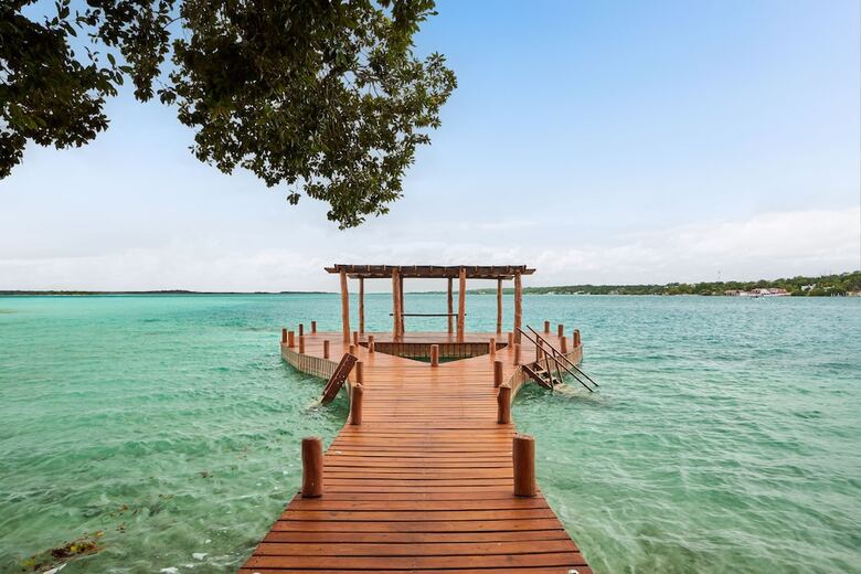 Cristalino Lagoon Front Hotel Restaurant & Spa