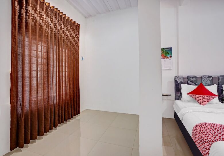 Oyo Life 90678 Omah Kulo Guest House