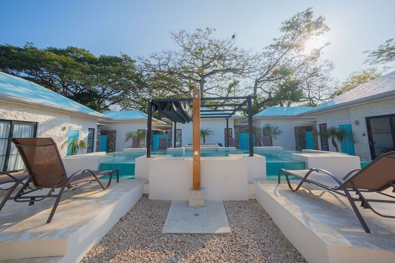 Villas Vr Beachwalk Avellanas