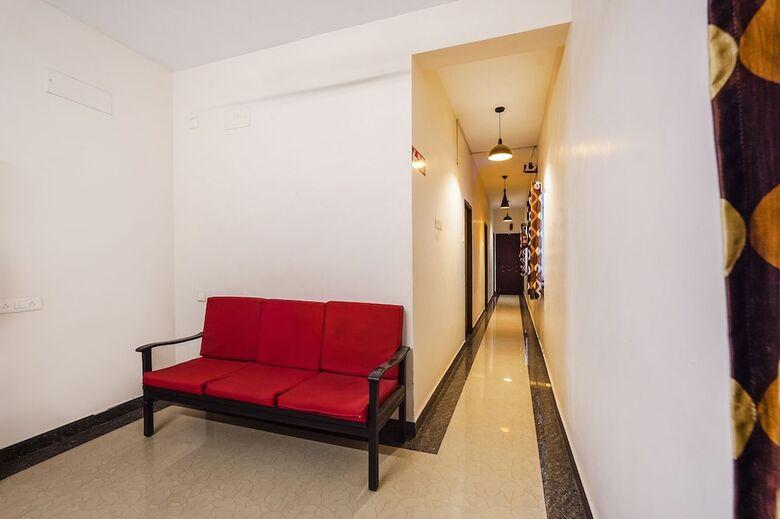 Hotel Fabexpress Joel Inn