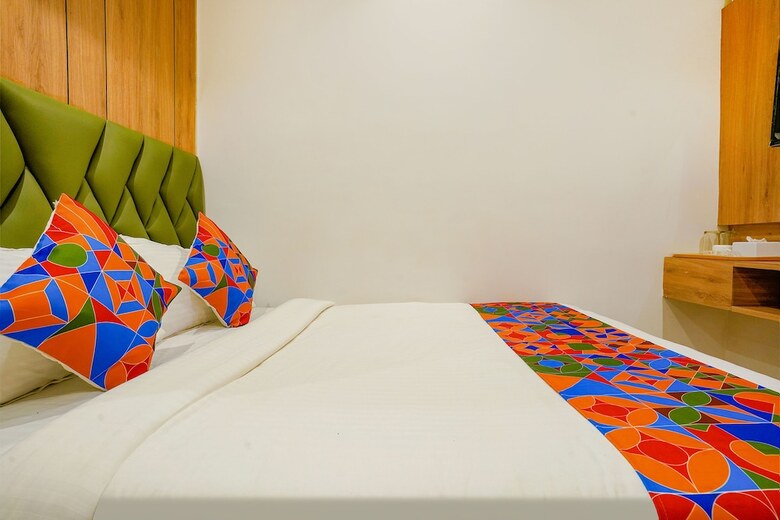 Hotel Fabexpress New Deepak