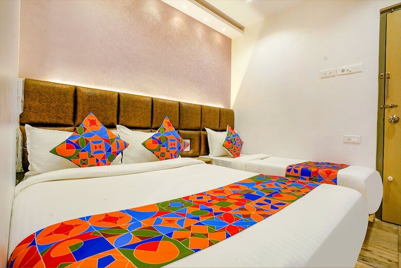 Hotel Fabexpress New Deepak