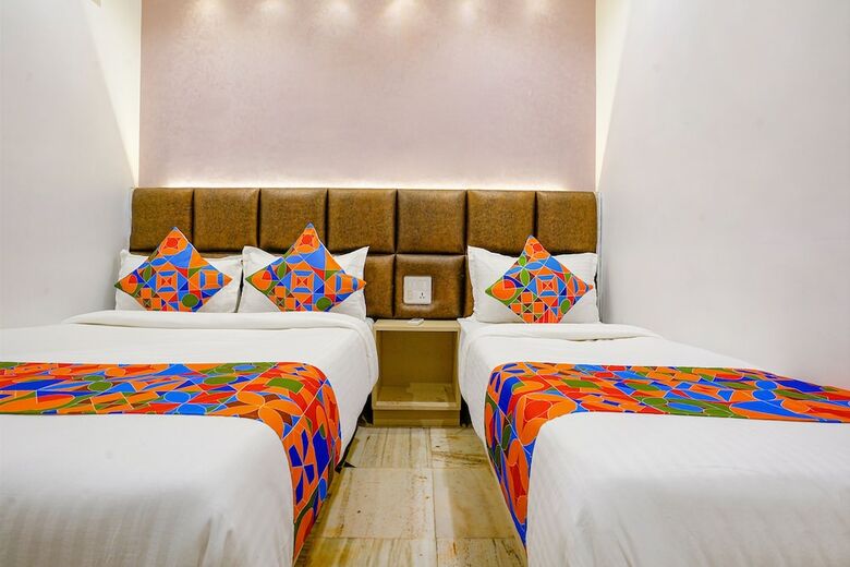 Hotel Fabexpress New Deepak