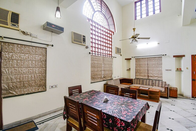 Hotel Fabexpress Ullash Residency