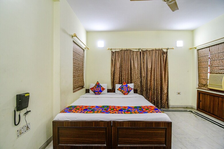 Hotel Fabexpress Ullash Residency