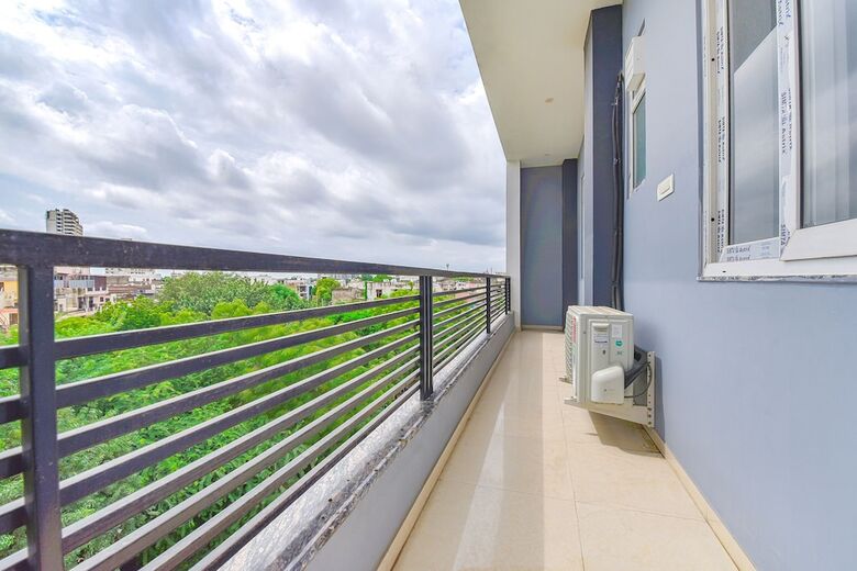 Fabhotel Prime Oxus