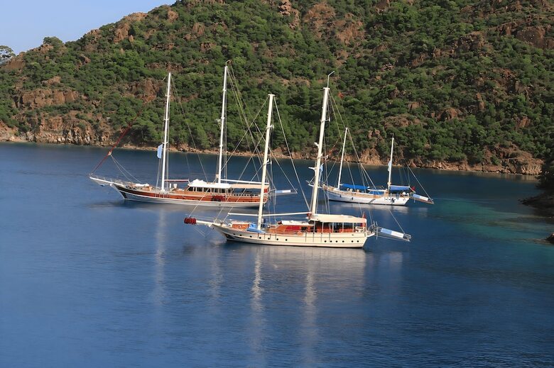 Kaya Yachting