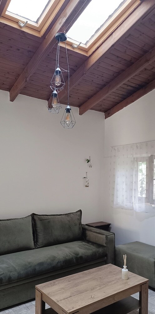 Apeiron Acropolis Suites
