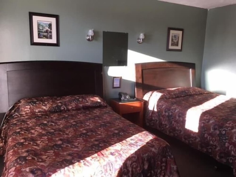 Modern Motel