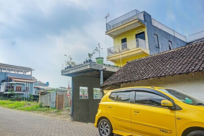 Hotel Oyo 91588 Ananda Guest House Batu