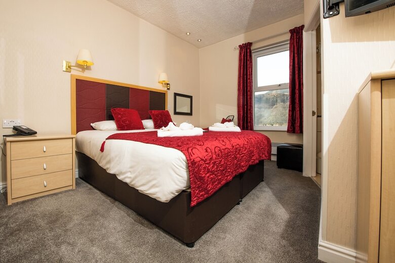 Tyn-y-coed Hotel