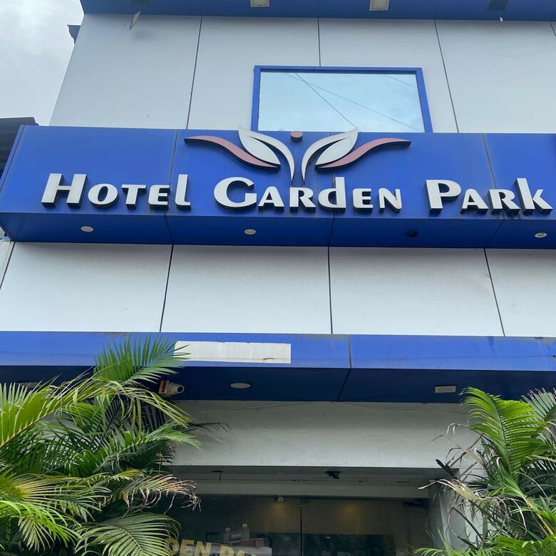Hotel Garden Park - Near Trade Centre, Visa Consulate
