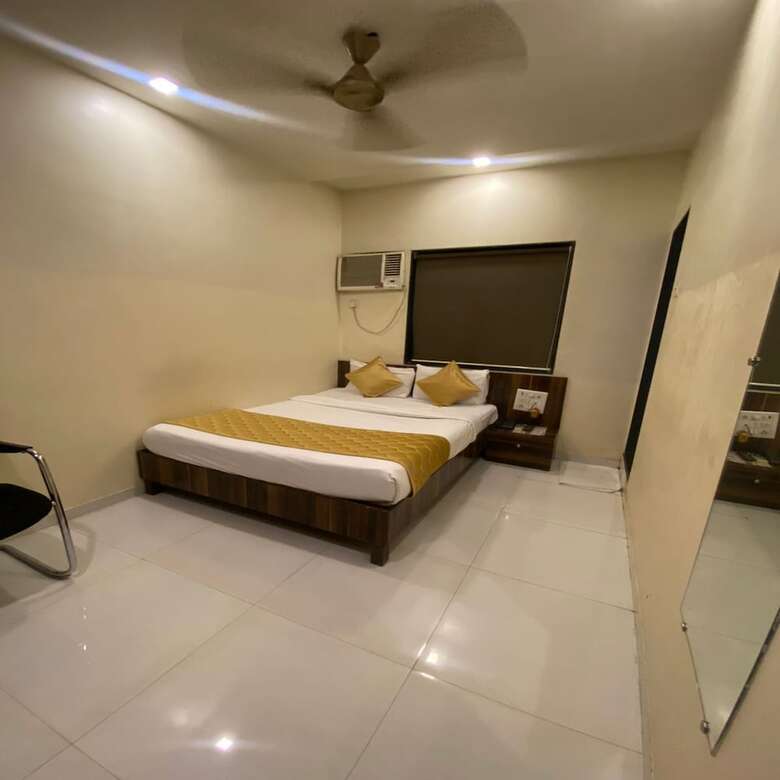 Hotel Garden Park - Near Trade Centre, Visa Consulate