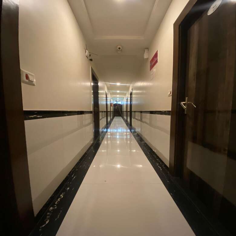 Hotel Garden Park - Near Trade Centre, Visa Consulate