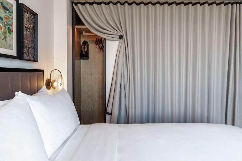 Renaissance New York Flushing Hotel At Tangram
