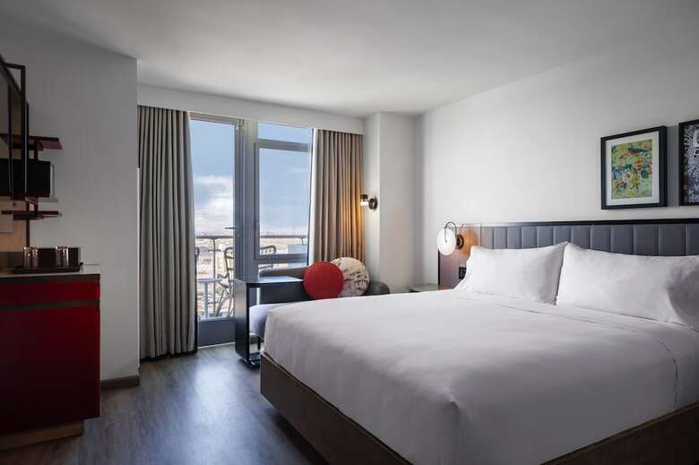 Renaissance New York Flushing Hotel At Tangram