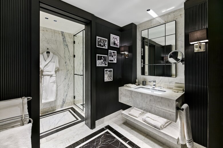 Vakko Hotel And Residence