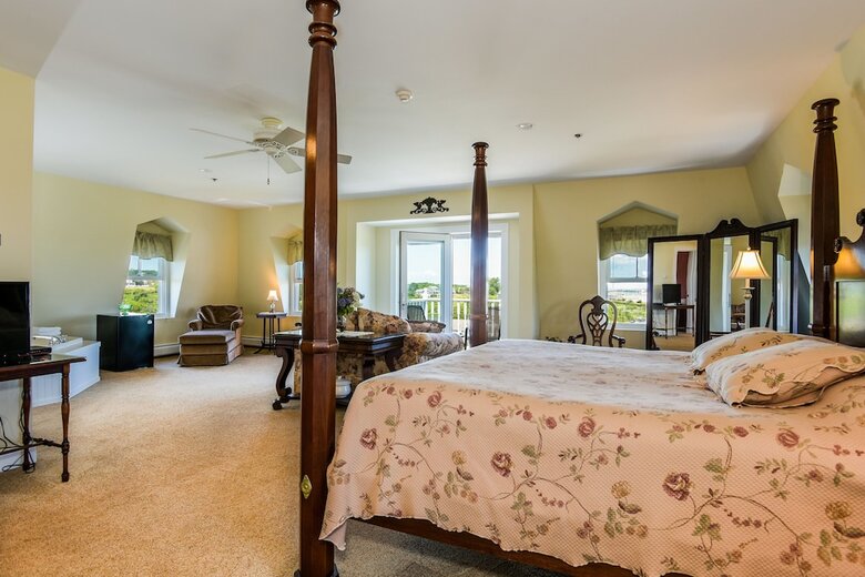 Bed & Breakfast Payne's Harbor View Inn