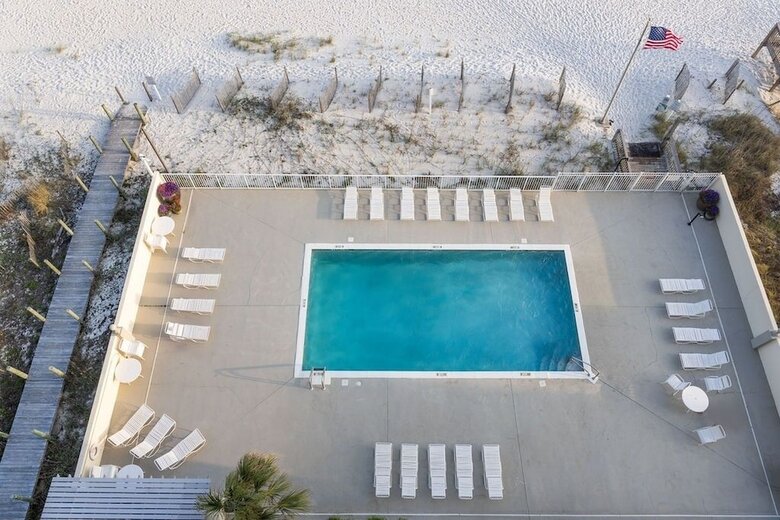 Hotel Gulf Tower 8b 2 Bedroom Condo By Redawning