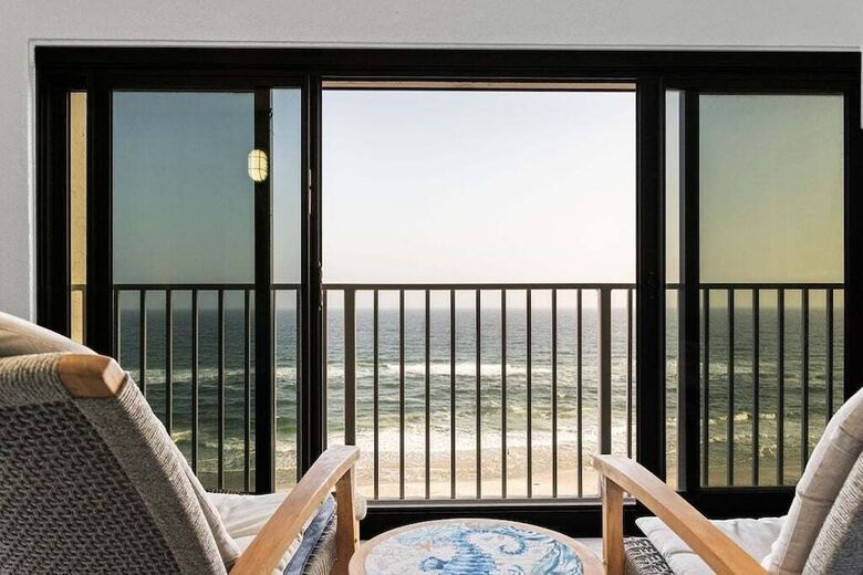 Hotel Gulf Tower 8b 2 Bedroom Condo By Redawning