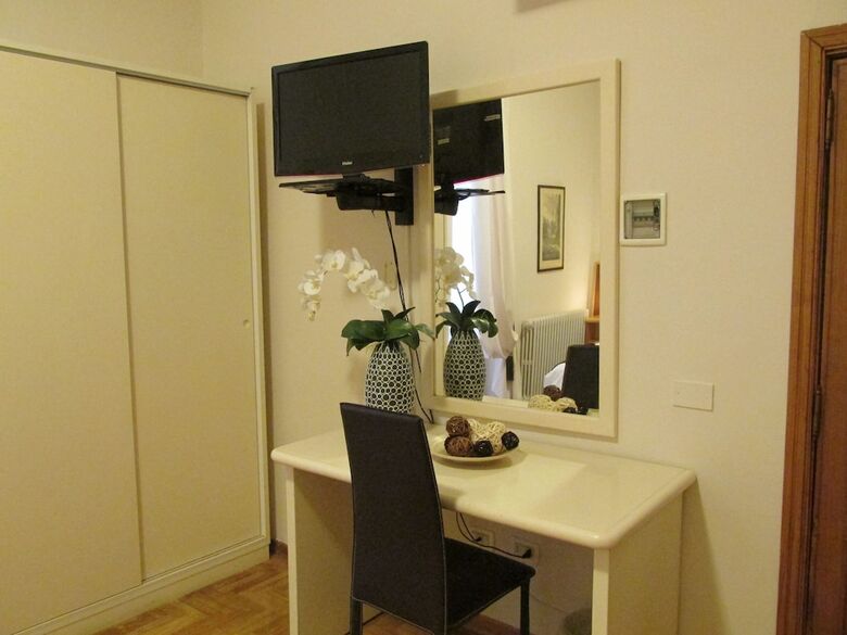 Firenze Apartments
