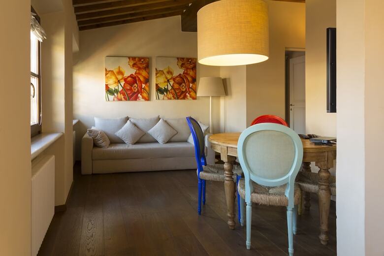 Firenze Apartments