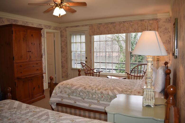 Bed & Breakfast Lumberville 1740 House