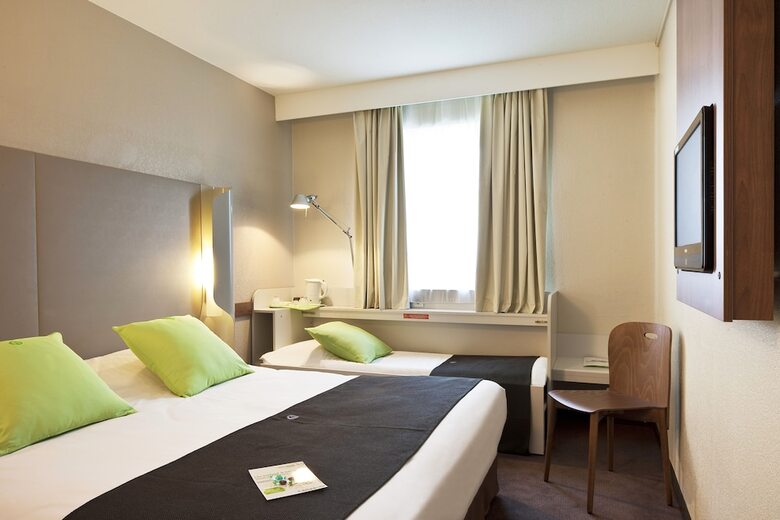 Hotel Campanile Villejust - Za Courtaboeuf