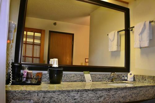Hotel Americinn Of Calumet