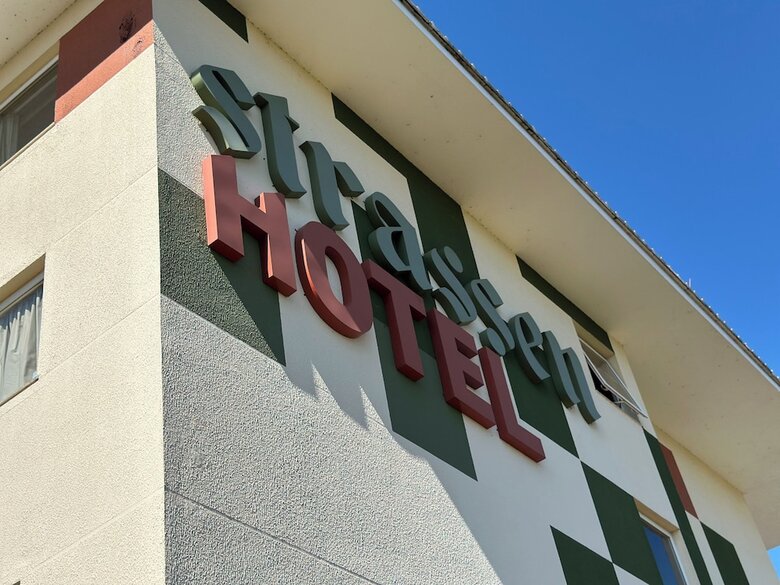 Strassen Hotel