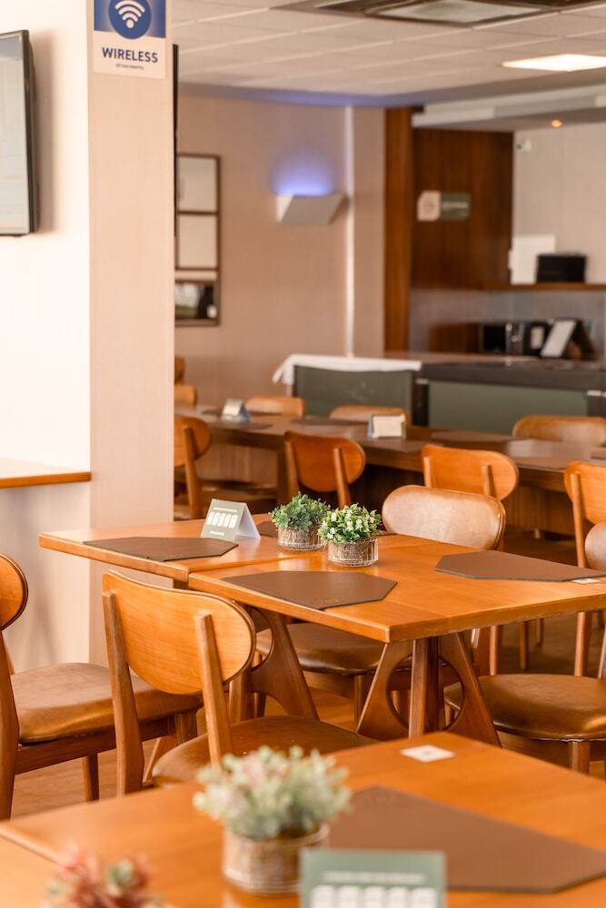 Strassen Hotel