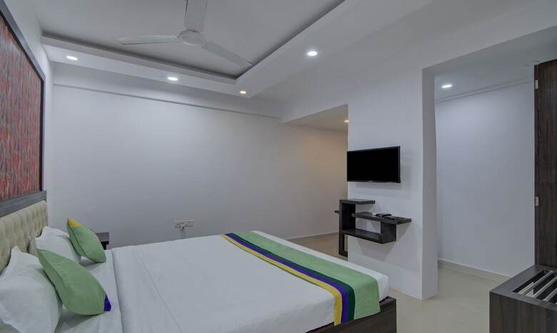 Hotel Treebo The Platinum Studio 50