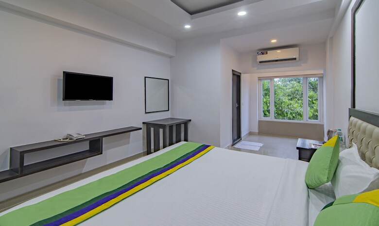 Hotel Treebo The Platinum Studio 50