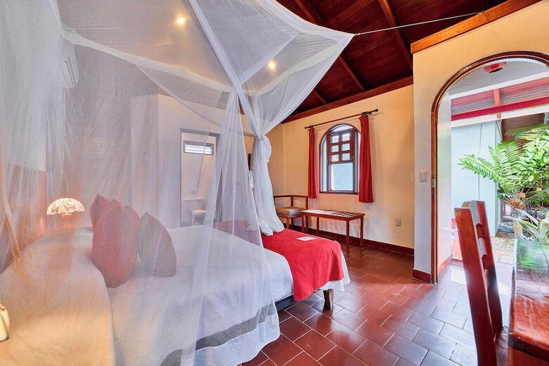Hotel El Encanto