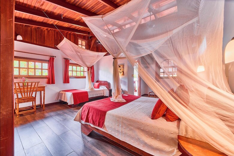 Hotel El Encanto
